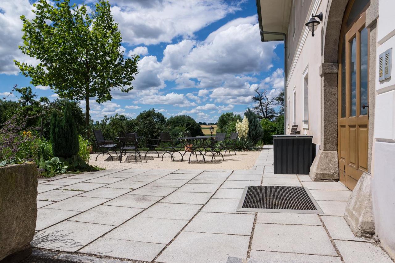 Waldbothgut Villa ลินซ์ ภายนอก รูปภาพ