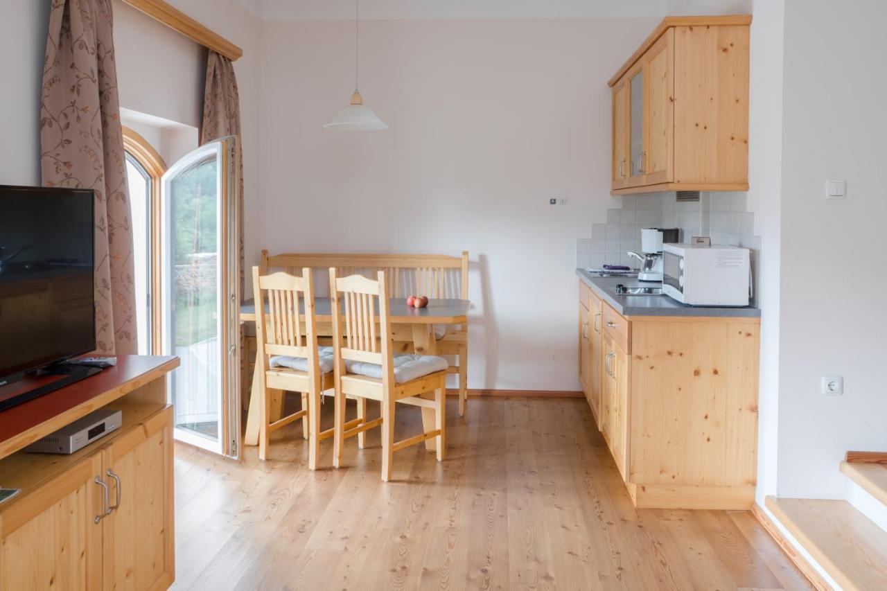 Waldbothgut Villa ลินซ์ ภายนอก รูปภาพ